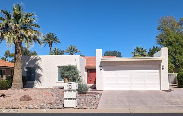 25826 S CEDARCREST Drive, Sun Lakes, AZ 85248