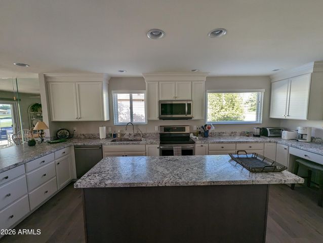 25826 S CEDARCREST Drive, Sun Lakes, AZ 85248