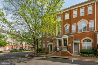 4910-A BARBOUR DR #A, Alexandria, VA 22304