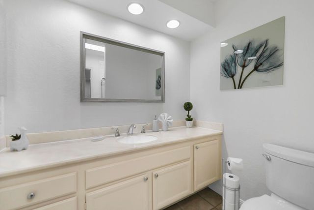 166 Wimbledon Court, Palm Desert, CA 92260