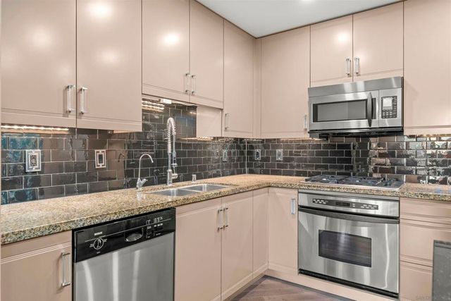 700 W Harbor Drive 805, San Diego, CA 92101