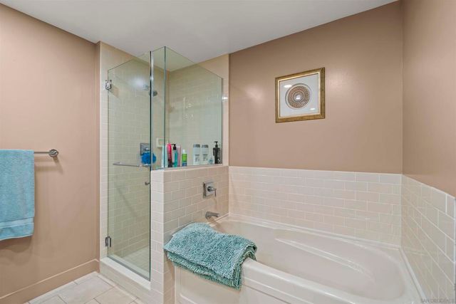 700 W Harbor Drive 805, San Diego, CA 92101
