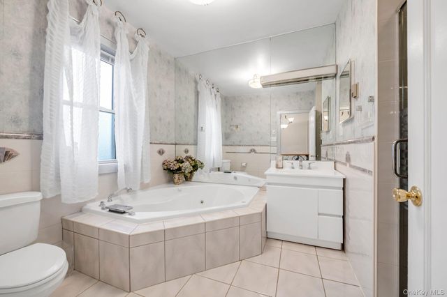 14-84 164 Street, Beechhurst, NY 11357