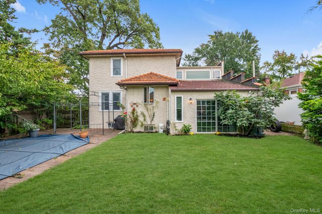 14-84 164 Street, Beechhurst, NY 11357