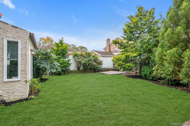 14-84 164 Street, Beechhurst, NY 11357