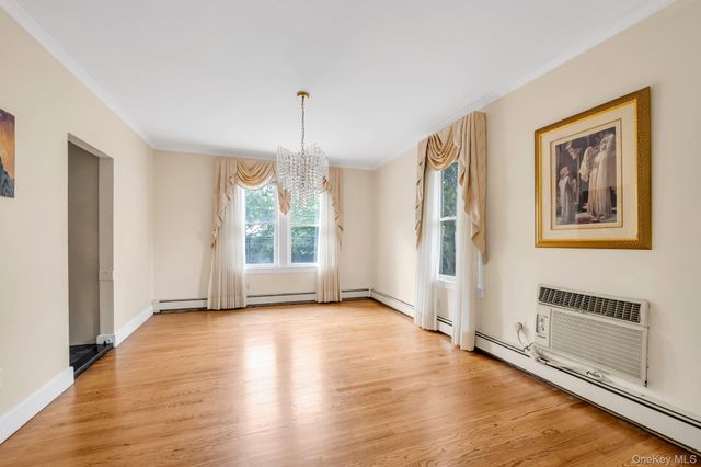 14-84 164 Street, Beechhurst, NY 11357