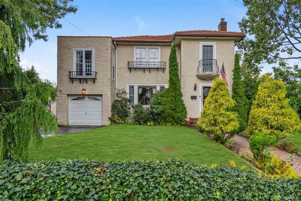 14-84 164th Street, Beechhurst, NY 11357 — photo 2