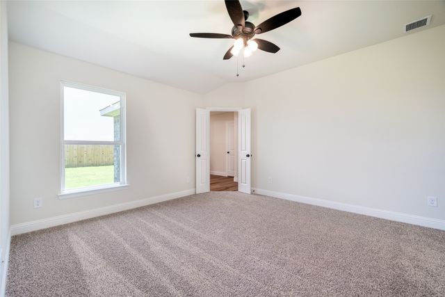 200 Clay Ranch, Valley View, TX 76272