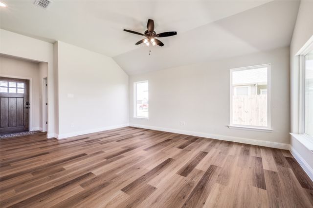 200 Clay Ranch, Valley View, TX 76272