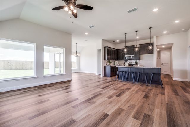 200 Clay Ranch, Valley View, TX 76272