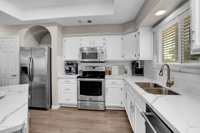 8813 S 51ST Street 2, Phoenix, AZ 85044