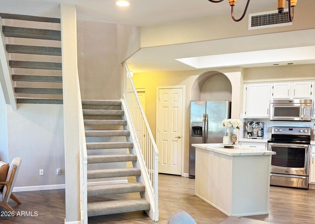 8813 S 51ST Street 2, Phoenix, AZ 85044