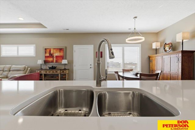 2102 Aaron Way, Fremont, NE 68025