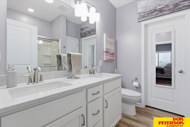 2102 Aaron Way, Fremont, NE 68025