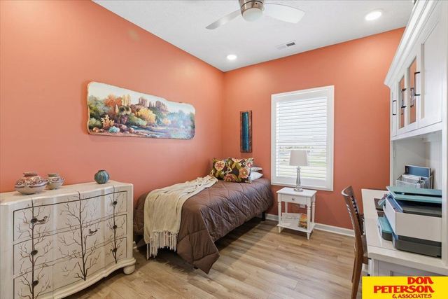 2102 Aaron Way, Fremont, NE 68025