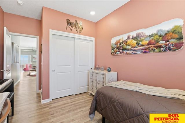 2102 Aaron Way, Fremont, NE 68025