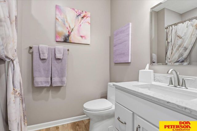 2102 Aaron Way, Fremont, NE 68025