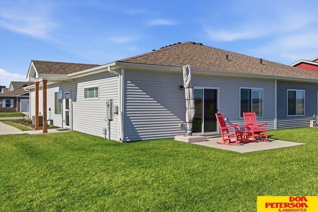 2102 Aaron Way, Fremont, NE 68025