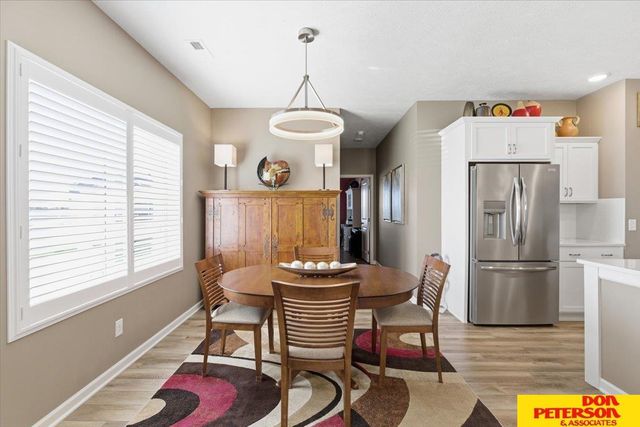 2102 Aaron Way, Fremont, NE 68025