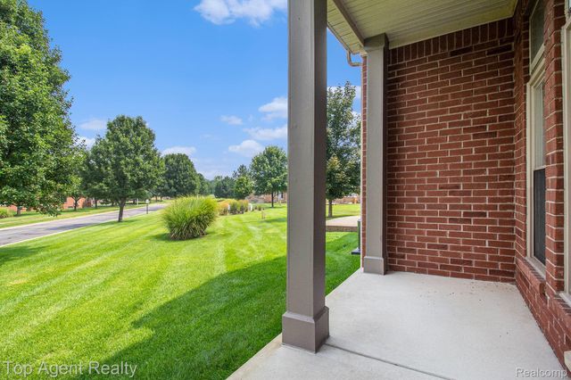 7087 Moore Court, Shelby Charter Township, MI 48317