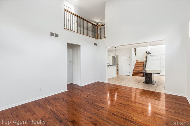 7087 Moore Court, Shelby Charter Township, MI 48317