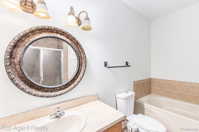 7087 Moore Court, Shelby Charter Township, MI 48317