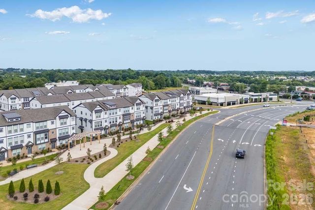 2147 Hawksworth Lane, Charlotte, NC 28262