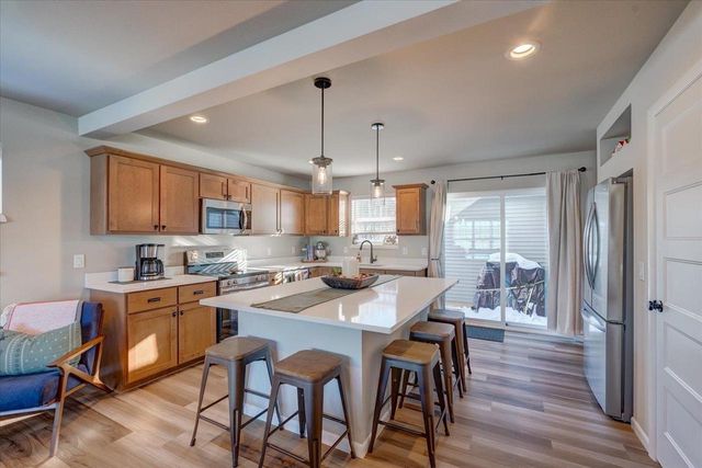 2327 Autumn Lake Parkway, Madison, WI 53718