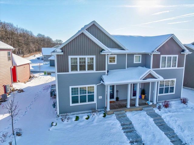 2327 Autumn Lake Parkway, Madison, WI 53718