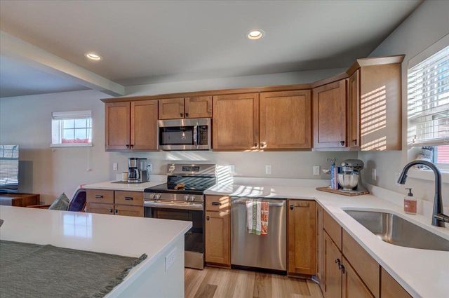 2327 Autumn Lake Parkway, Madison, WI 53718