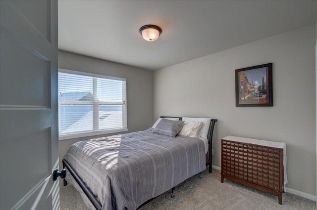 2327 Autumn Lake Parkway, Madison, WI 53718