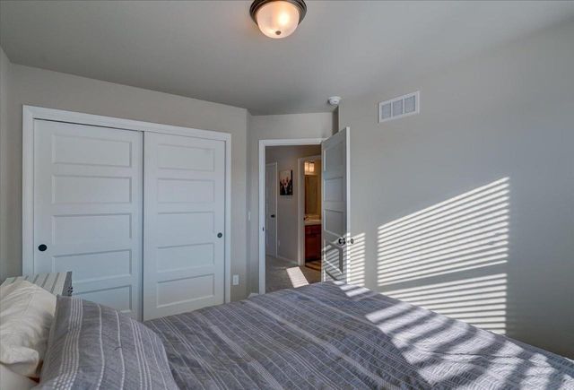 2327 Autumn Lake Parkway, Madison, WI 53718