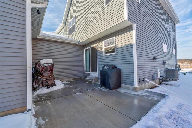 2327 Autumn Lake Parkway, Madison, WI 53718