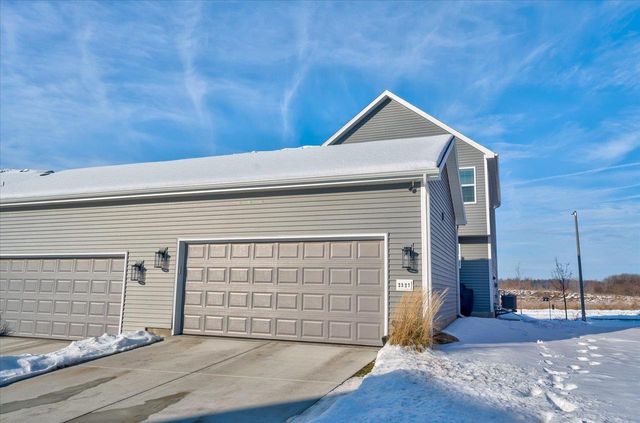 2327 Autumn Lake Parkway, Madison, WI 53718