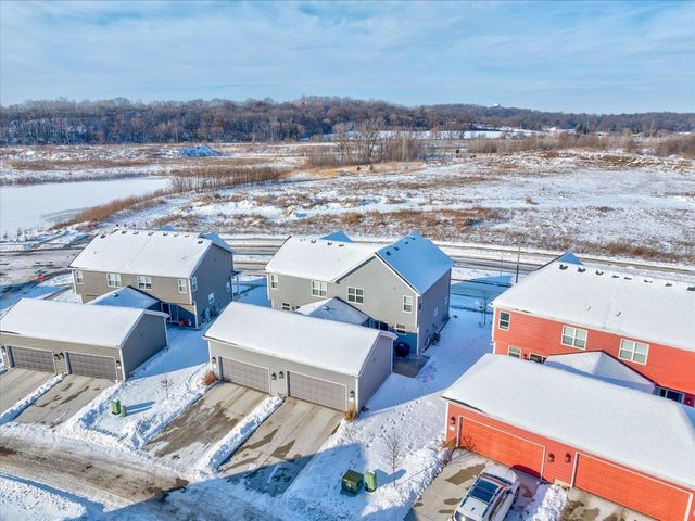 2327 Autumn Lake Parkway, Madison, WI 53718