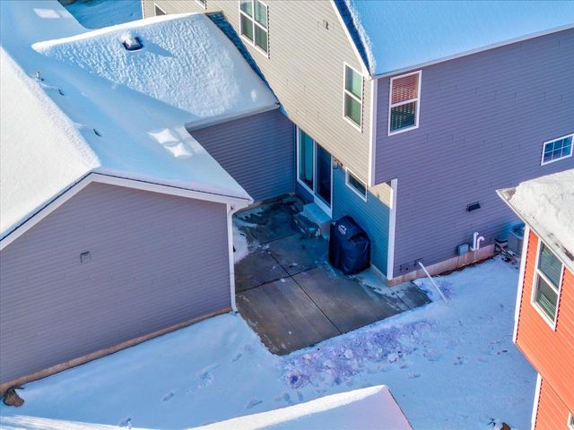 2327 Autumn Lake Parkway, Madison, WI 53718