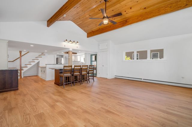 22 Lake Attitash Rd, Amesbury, MA 01913