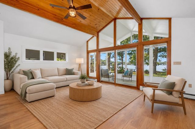 22 Lake Attitash Rd, Amesbury, MA 01913