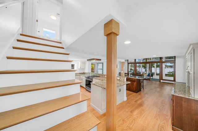 22 Lake Attitash Rd, Amesbury, MA 01913