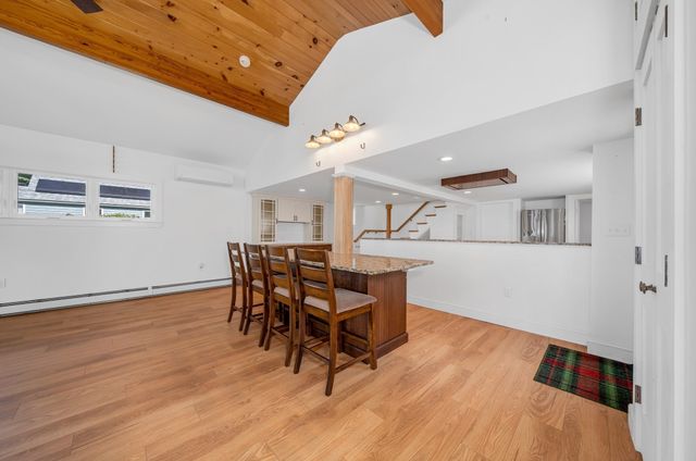 22 Lake Attitash Rd, Amesbury, MA 01913
