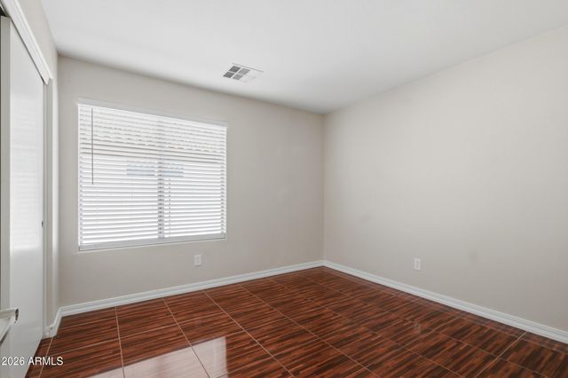 3560 W MESQUITE Avenue, San Tan Valley, AZ 85144