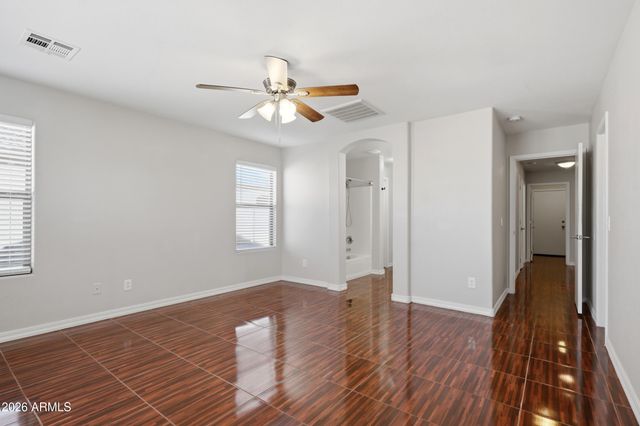 3560 W MESQUITE Avenue, San Tan Valley, AZ 85144
