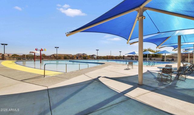 3560 W MESQUITE Avenue, San Tan Valley, AZ 85144