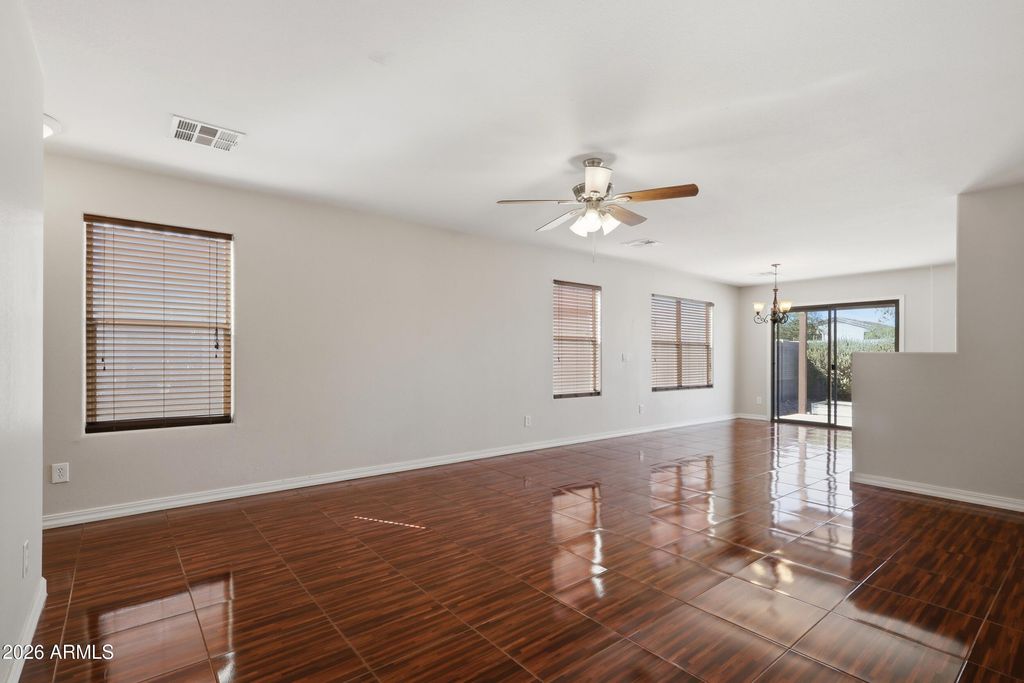 3560 W MESQUITE Avenue, San Tan Valley, AZ 85144 — photo 5