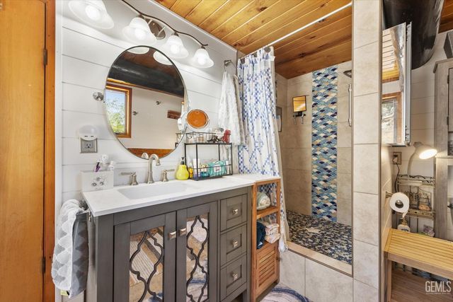 26500 Teal Court, Tehachapi, CA 93561