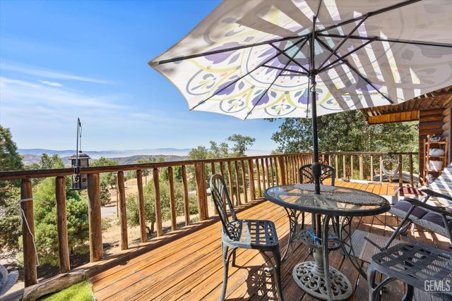 26500 Teal Court, Tehachapi, CA 93561