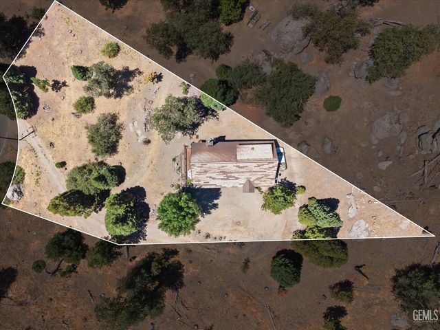 26500 Teal Court, Tehachapi, CA 93561
