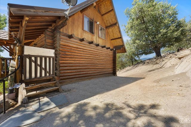 26500 Teal Court, Tehachapi, CA 93561