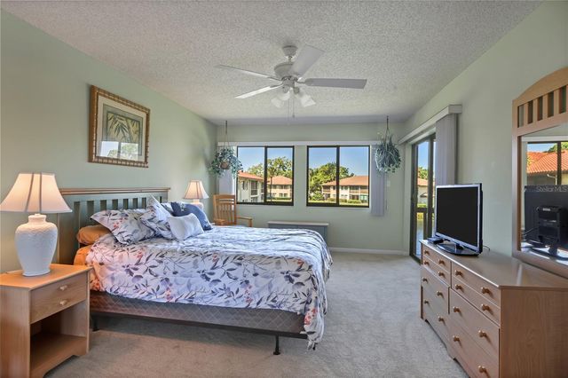 5205 LAKE VILLAGE DRIVE 16, Sarasota, FL 34235