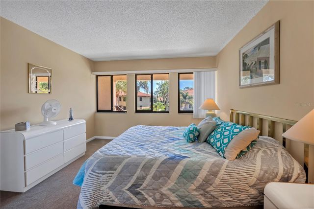 5205 LAKE VILLAGE DRIVE 16, Sarasota, FL 34235